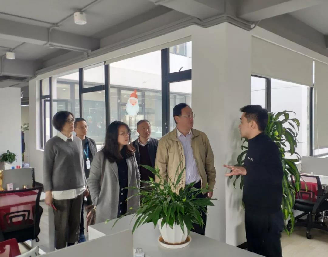 上海市經(jīng)信委何勇處長帶隊(duì)考察星谷云，政府、協(xié)會、企業(yè)三方互動，賦能中國B2B企業(yè)跨境轉(zhuǎn)型升級