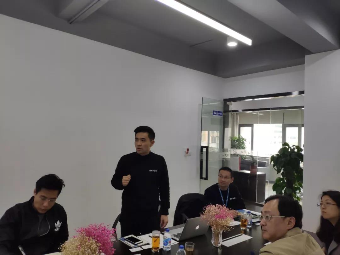 上海市經(jīng)信委何勇處長帶隊(duì)考察星谷云，政府、協(xié)會、企業(yè)三方互動，賦能中國B2B企業(yè)跨境轉(zhuǎn)型升級